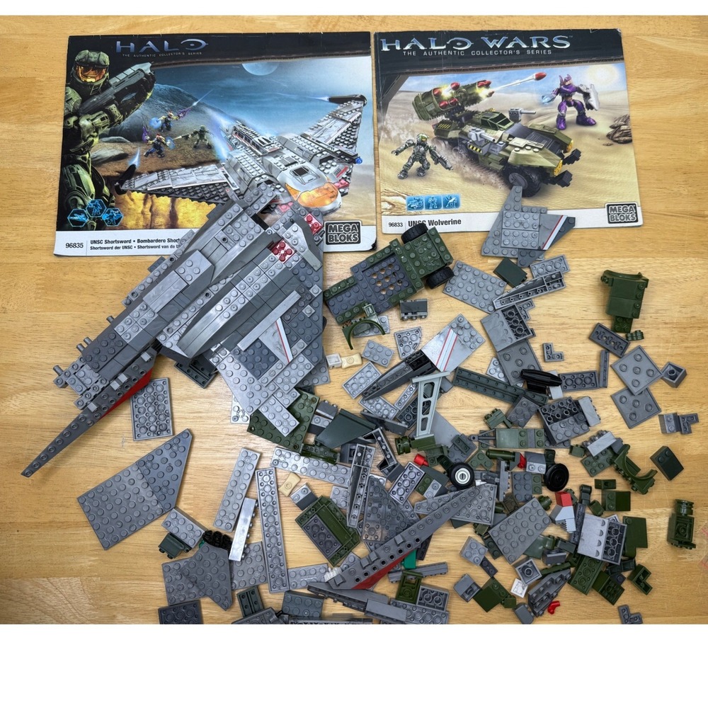 Mega Bloks Halo UNSC Shortsword 96835 & Wolverine 96833 Parts with Manuals